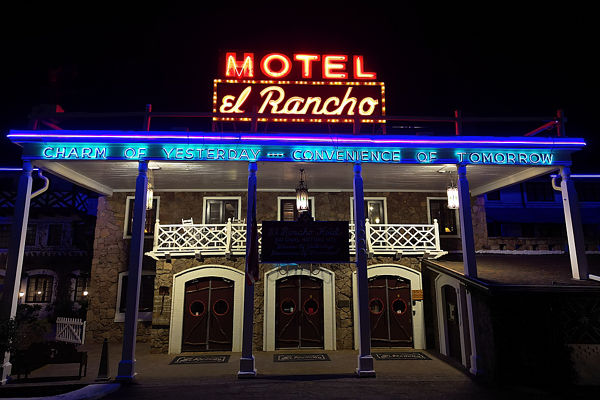 Celebrate Route 66’s Centennial at These 13 Historic Hotels