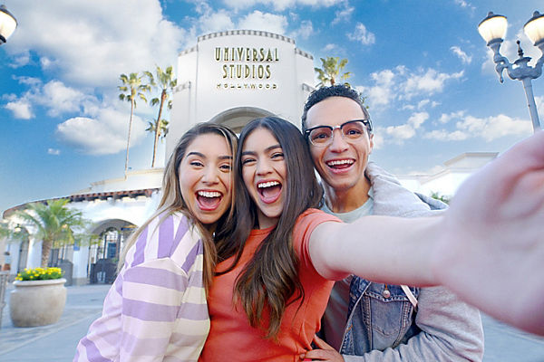 Universal Studios Hollywood Entrance Selfie 