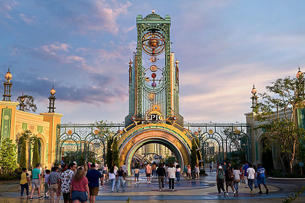 Universal Epic Universe, Chronos front entrance
